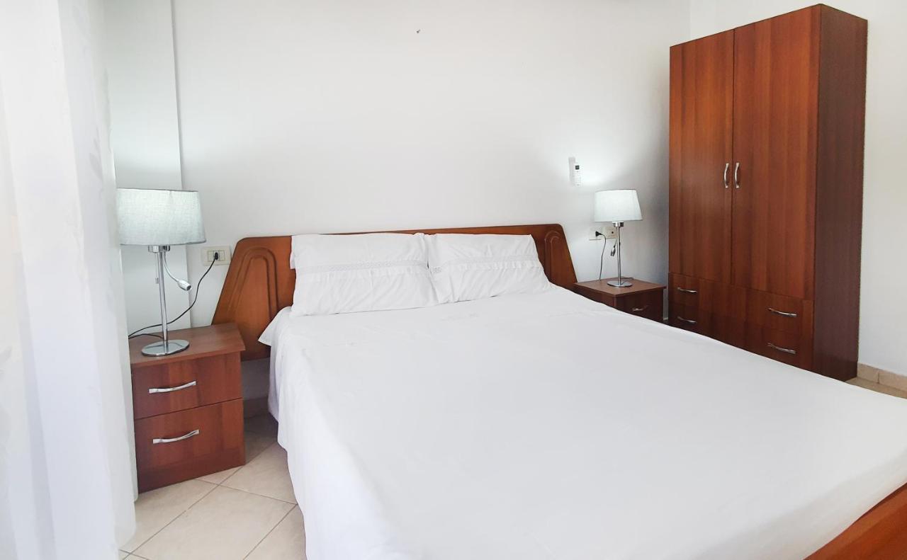 Sea & Sun Apartment Durrës Eksteriør billede