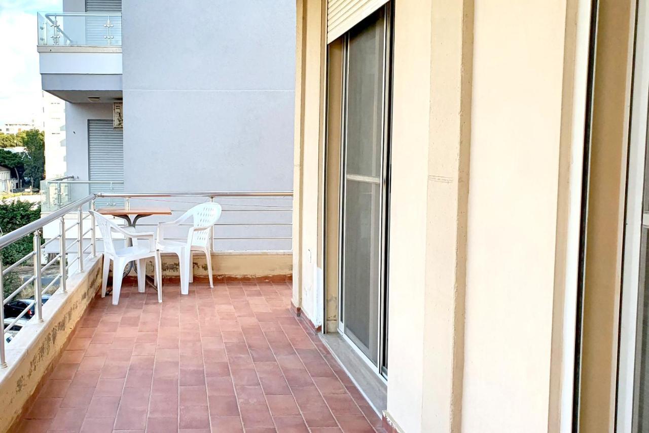 Sea & Sun Apartment Durrës Eksteriør billede