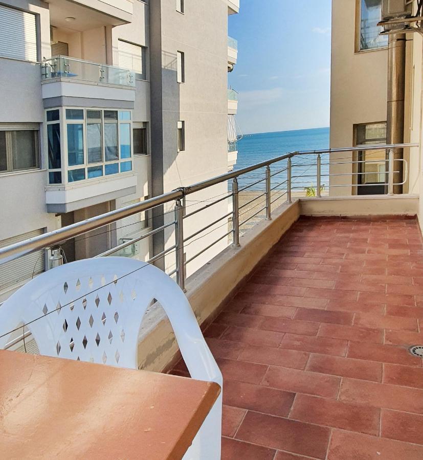 Sea & Sun Apartment Durrës Eksteriør billede